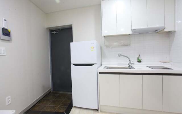 Sea and Star Pension