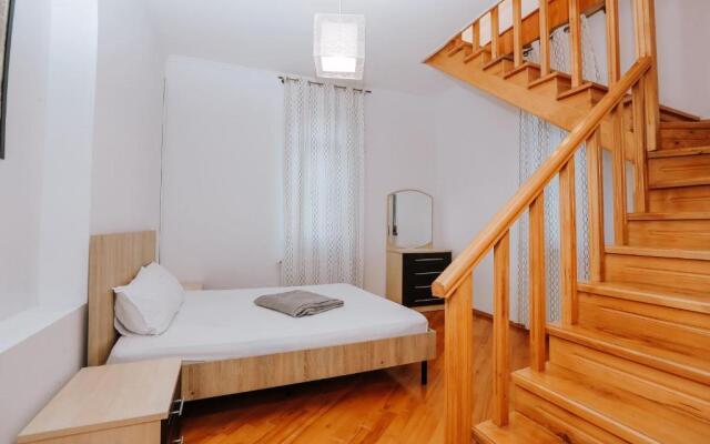 Laguna Villa - Pool, Sauna, Events - at Bazaleti Lake