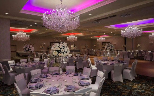 Radisson Hotel Freehold