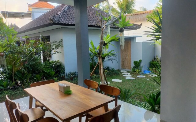 Kubu Gena Guesthouse Canggu