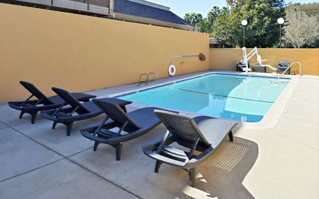 Motel 6 Martinez, CA