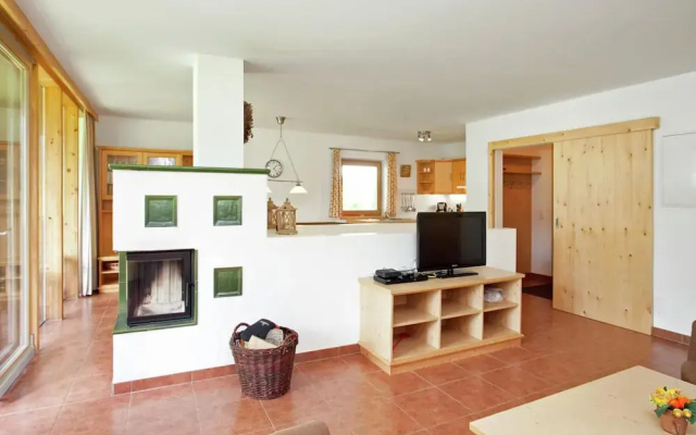 Snug Holiday Home in Wald-Königsleiten near Cross Country