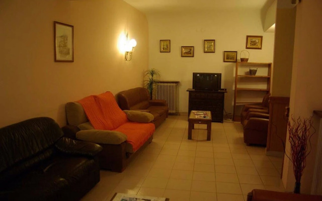 Hostal Sayola