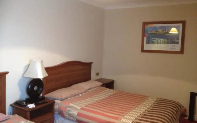 Countrywide Inns - Brannigans Glendine Inn