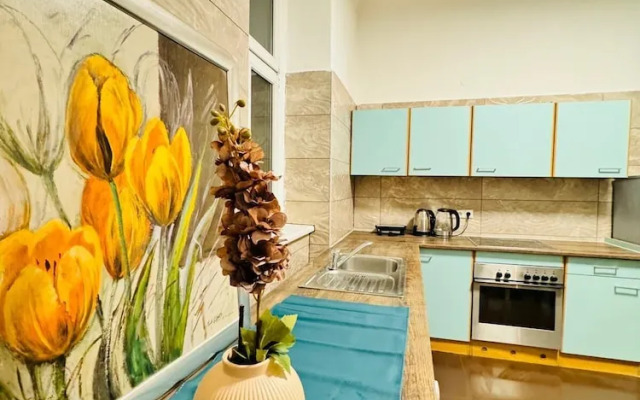 5BR Apt For 10 Walk to Kaufpark Alterlaa