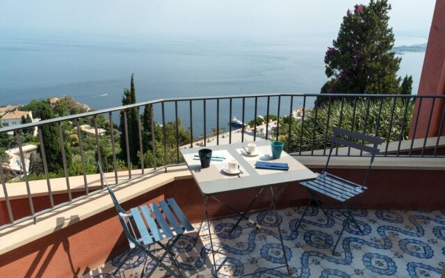 Luxury apt Near the Center of Taormina