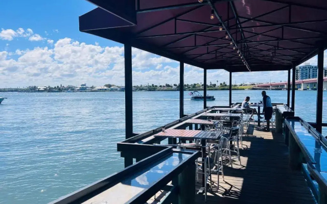 The Riverview Hotel
