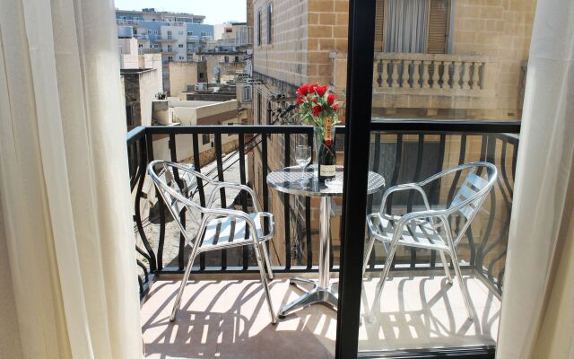 Seashells Self Catering Apartment by Getaways Malta