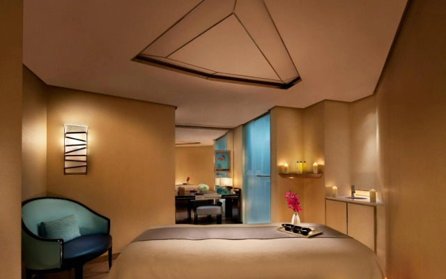 The Ritz-Carlton Shanghai, Pudong
