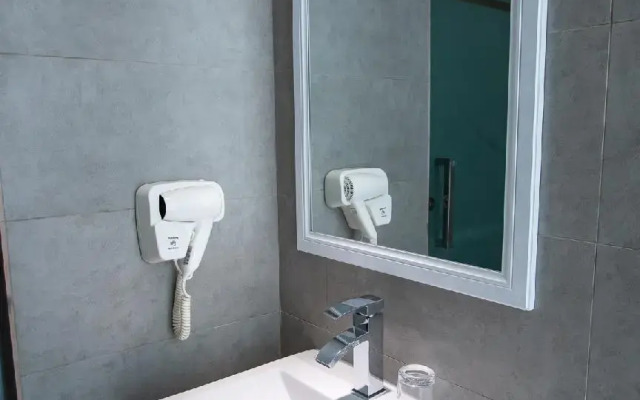 Hotel 99 Sepang Klia