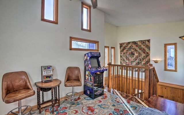 5 Mi to Dtwn Denver: Peaceful Lakewood Home!