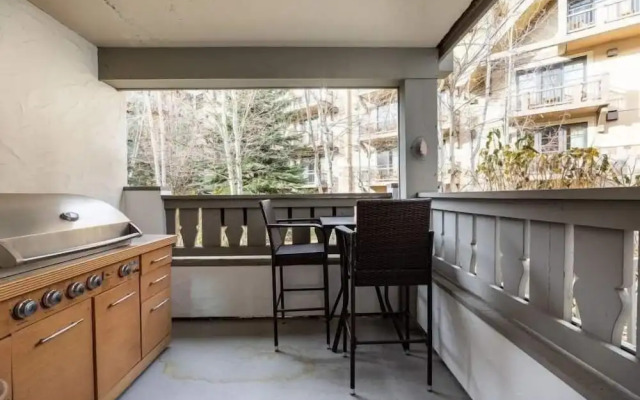 Nine Vail Road Condos Professionally-Managed in Vail Short Walk to Gondola by RedAwning