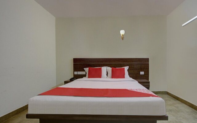 Jodidhar's Club By OYO Rooms