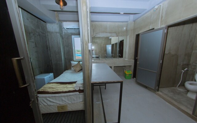 The Lodge Yangon Hostel