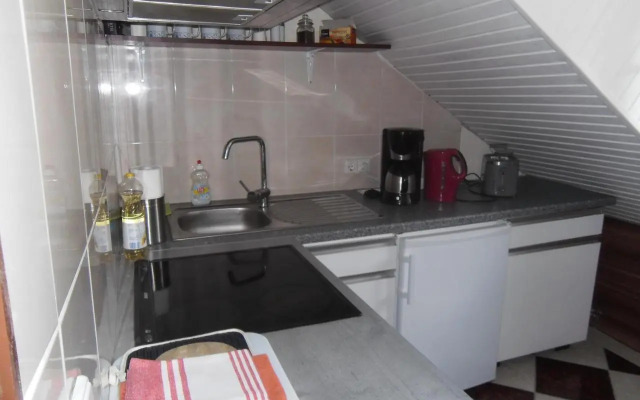 Dach-Studio-Runkel Schadecker Straße 6
