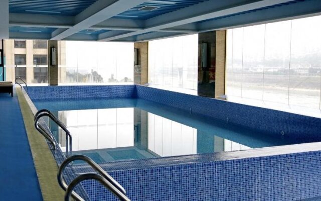Yibin Celebrity City Hotel