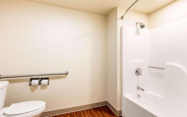 Quality Inn Pelham I-65 exit 246