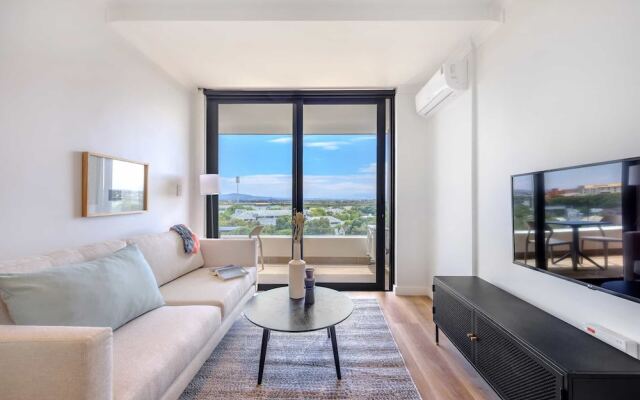 Newlands Peak Aparthotel