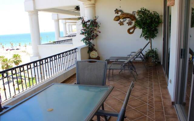 Casa Blanca 2BR CC 405-v by Casago