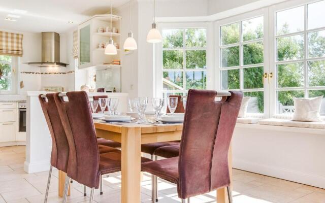 luxuriösen Neubau für 6 Personen