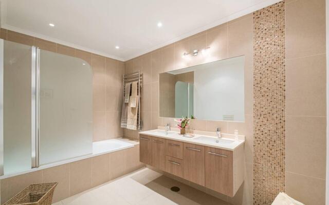 A010 Moderno Apartment (881B VDL) (Oceano)