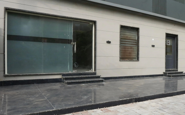 Super Townhouse Rohini Sector 18 Formerly Relic Stay