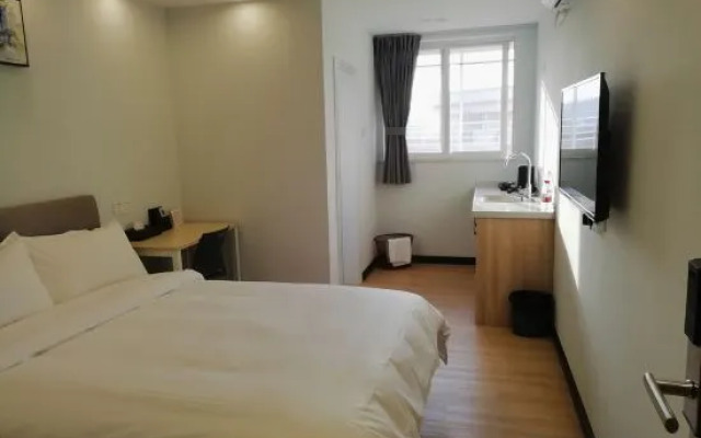 Happiness Holiday Apartment (Zhongshan Changjiang Kaiyin)