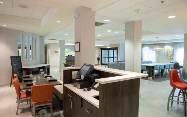 Holiday Inn Hotel & Suites Raleigh / Cary by IHG