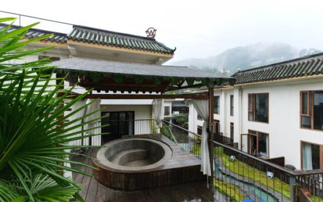 Hillside Spring Resort