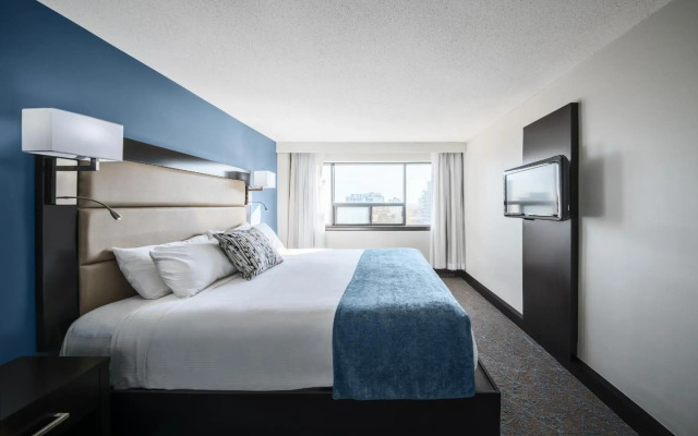 Ottawa Embassy Hotel