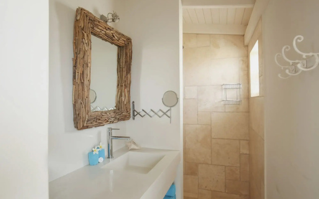 Ocean Breeze Boutique Hotel & Marina
