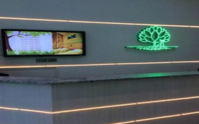 Young Tree Hotel