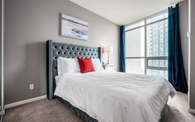 Aaira Suites at Fort York