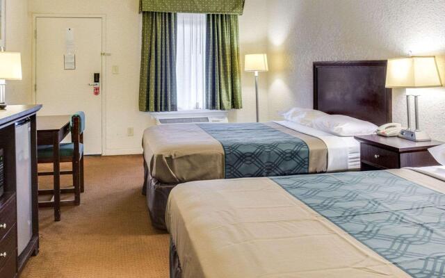 Quality Inn & Suites Suffolk West