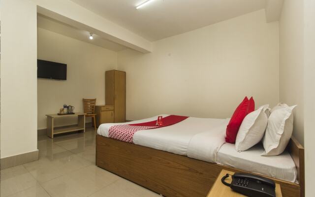 OYO 14425 Hotel Shade