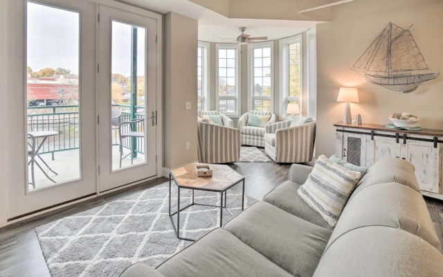 Luxe Manistee Condo w/ Balcony & River Views!