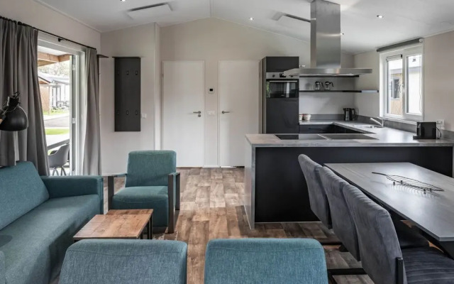 Chalet With Private Jetty