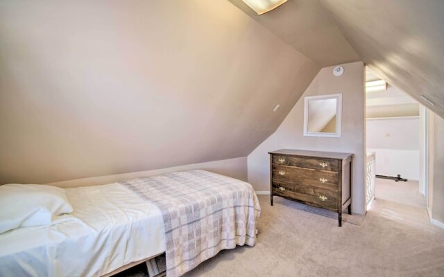 Family-friendly Wildwood Apt: Bike to Beach!