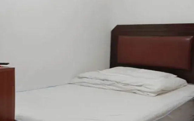 Zhandong Hostel