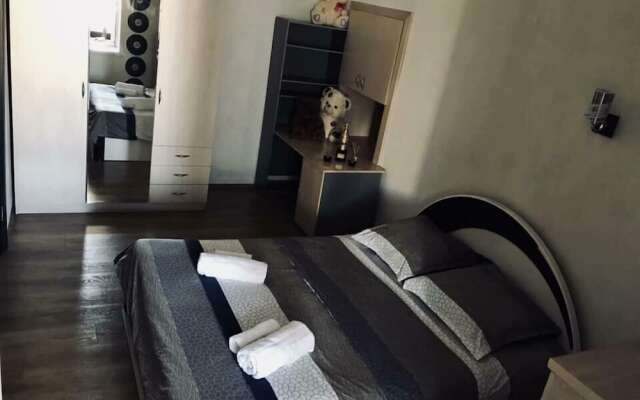 Апартаменты на пр-те Цамебули