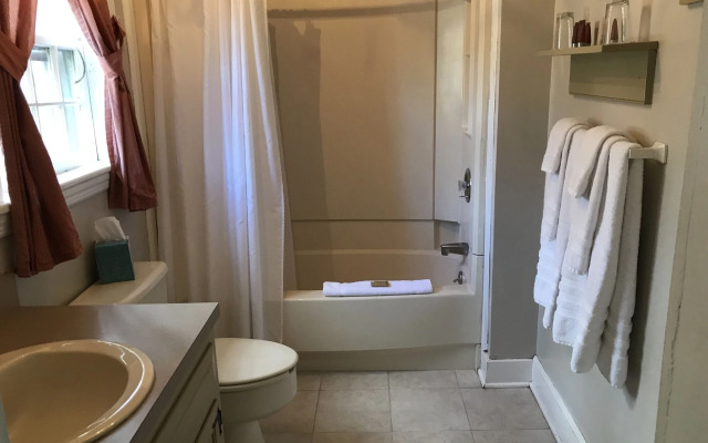 Inn at Millrace Pond