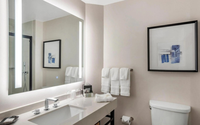 Sheraton Suites Wilmington Downtown