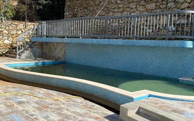 Captivating 2-bed House in Alanya