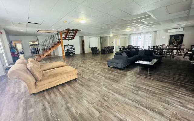 Lake Sparrow Guest House Inc