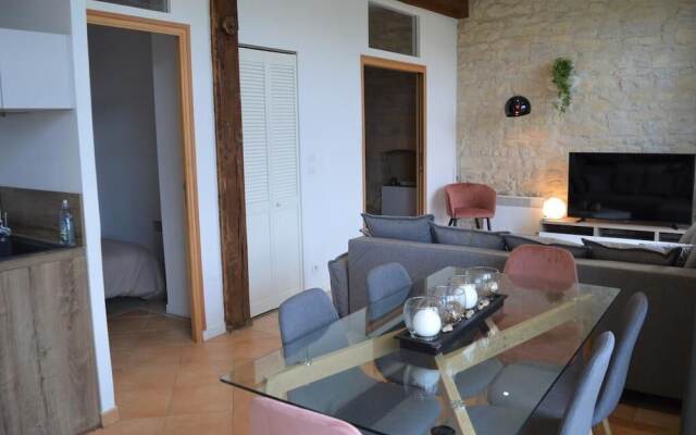 Appartement Lumineux avec Jardin Piscine