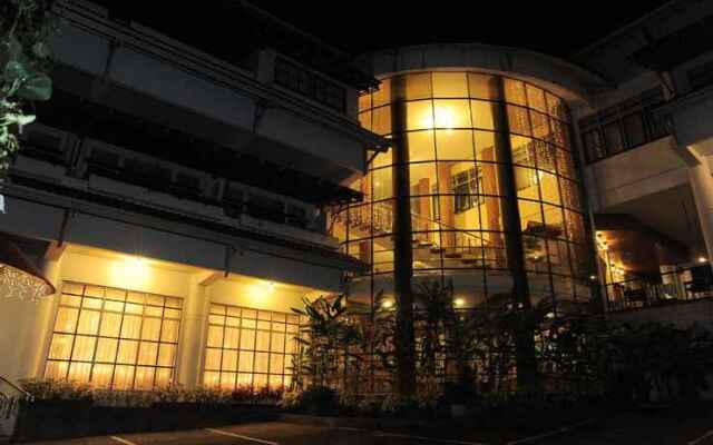 Nuwis Hotel & Convention