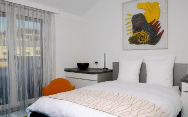 Domus Hotel