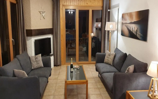 Mountain Apartment With Views