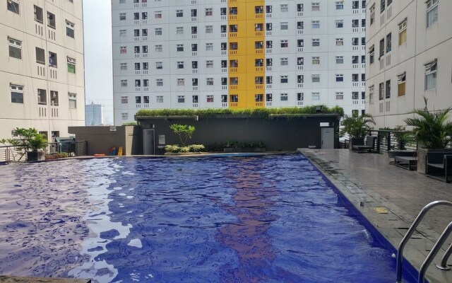 Scenic 2Br Green Pramuka City Apartment Near Mall