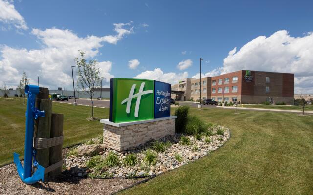 Holiday Inn Express & Suites Monroe by IHG